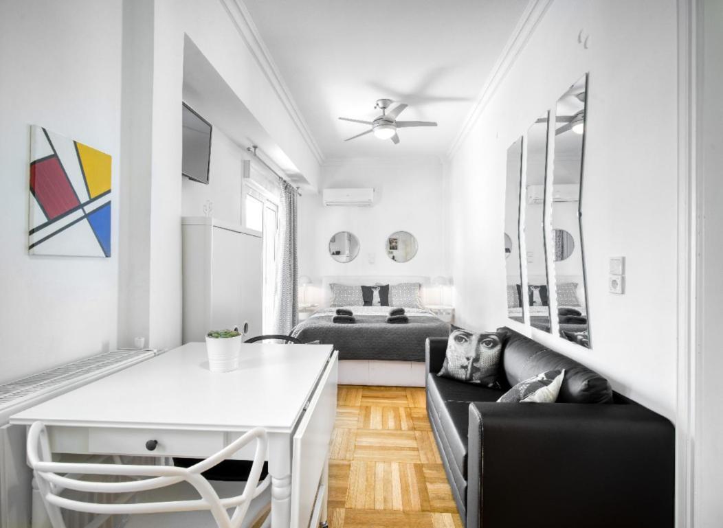 The Cactus Apartment With Large Sunny Balcony Atenas Exterior foto